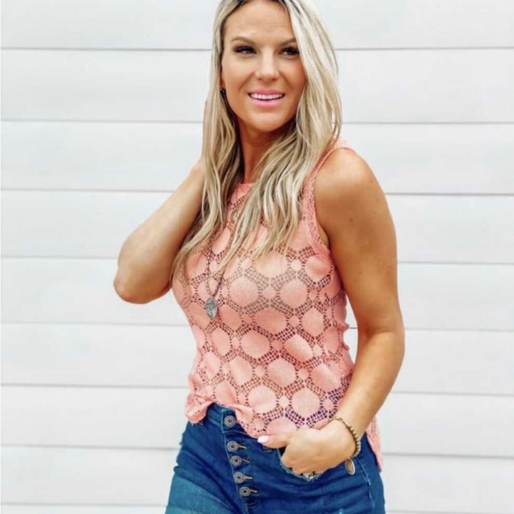 Coral sleeveless top NWT coral